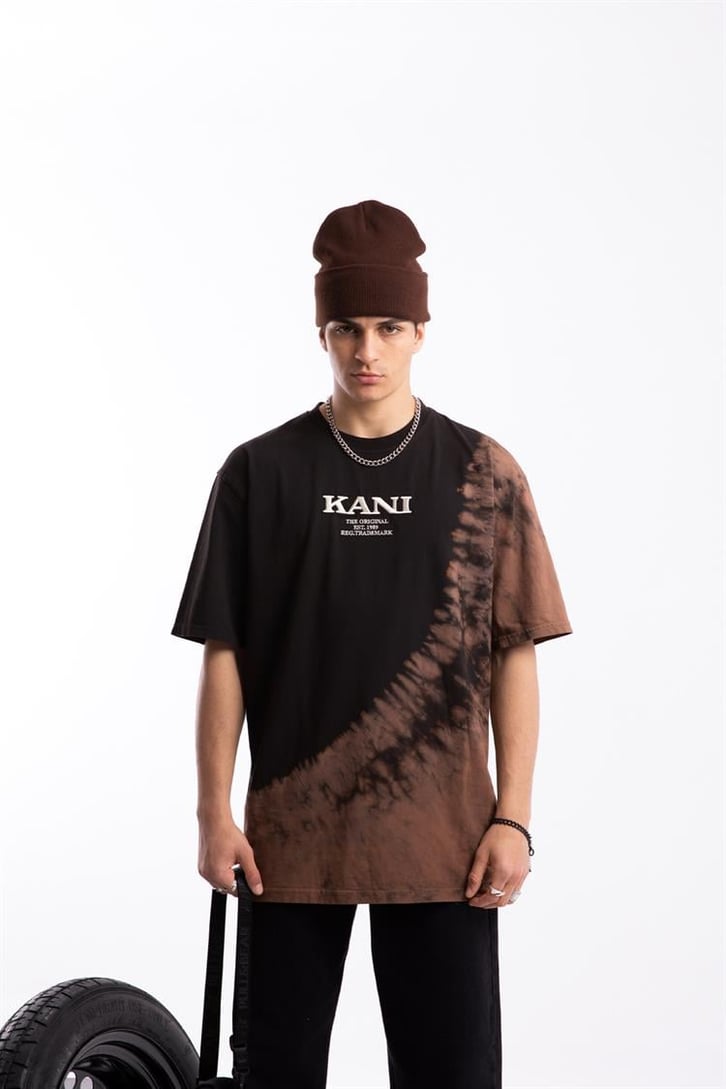 Kani Nakışlı Batik Desen Siyah Oversize Tişört
