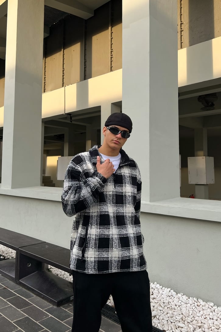 Kareli Half-Zip Siyah Peluş Sweatshirt