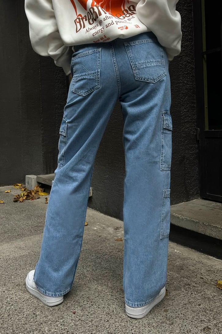 Kargo Cep Detaylı Buz Mavi Baggy Jean