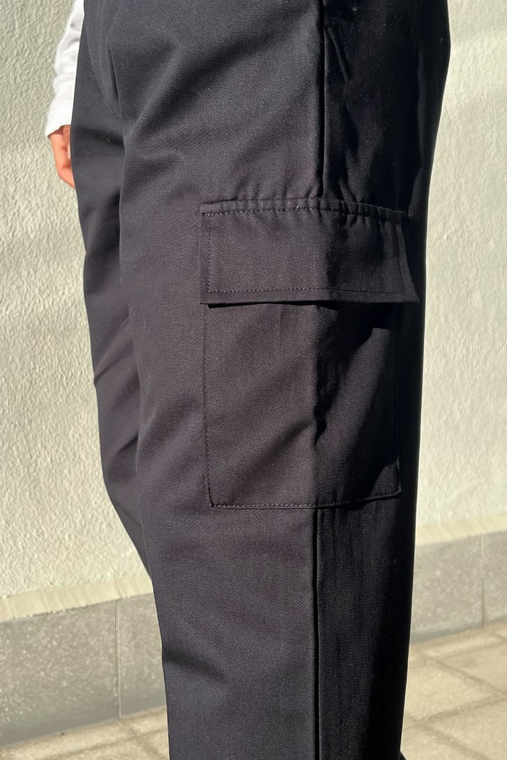 Kargo Cepli Siyah Pantolon