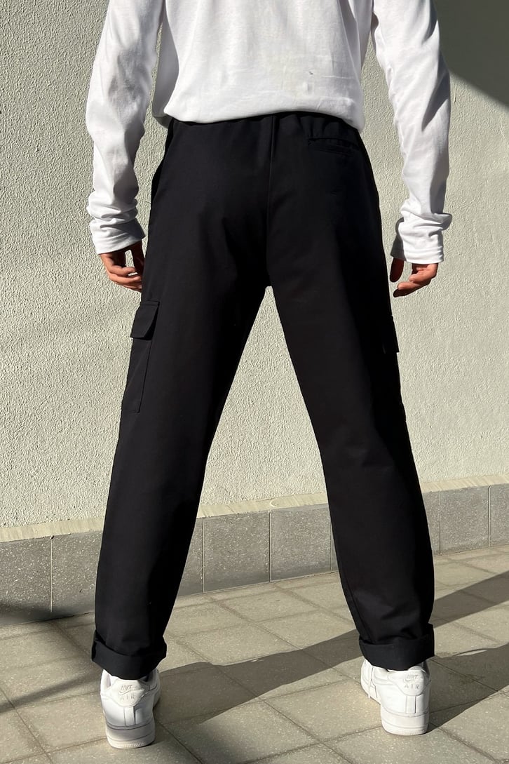 Kargo Cepli Siyah Pantolon