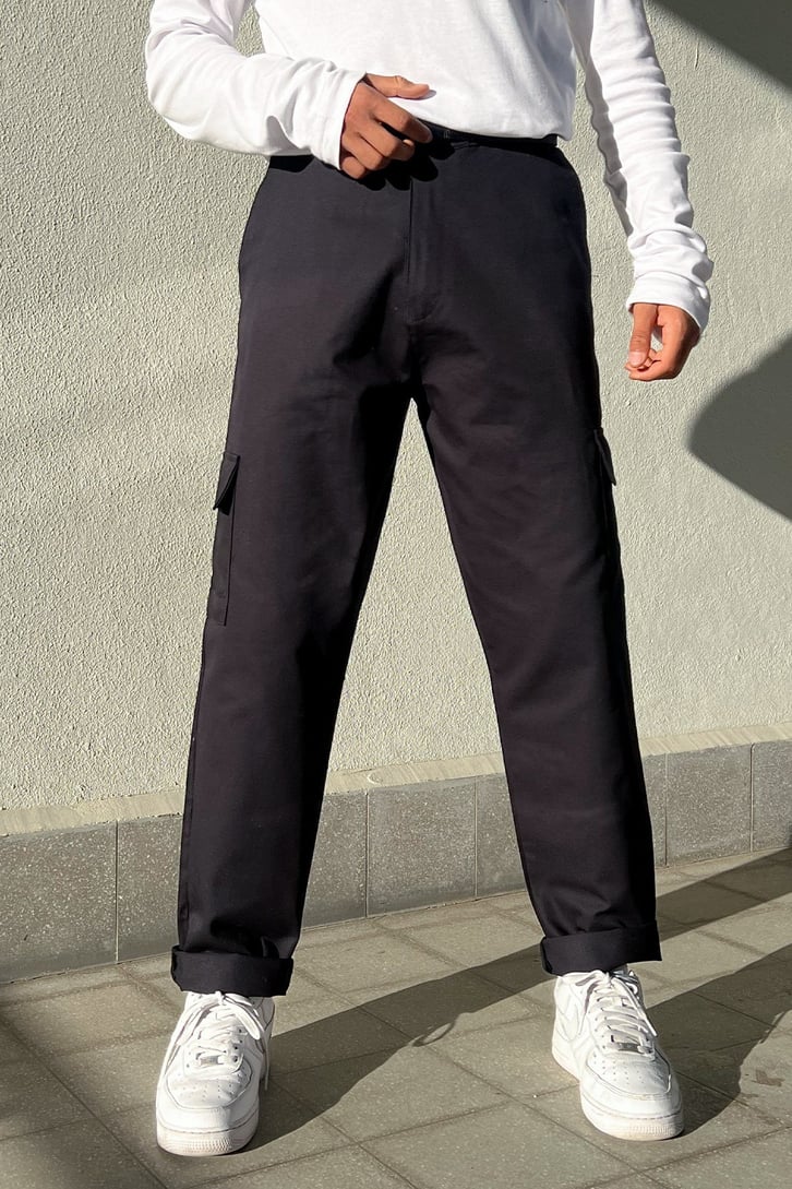 Kargo Cepli Siyah Pantolon