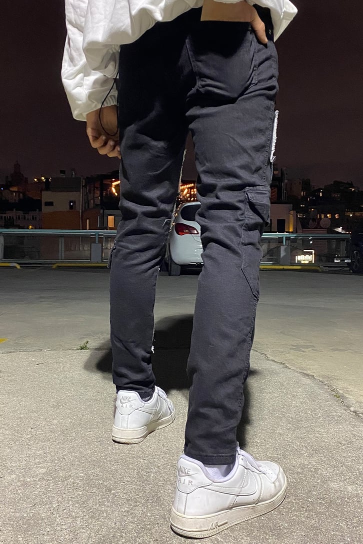 KARGO CEPLİ YAMALI SKINNY FIT JEAN