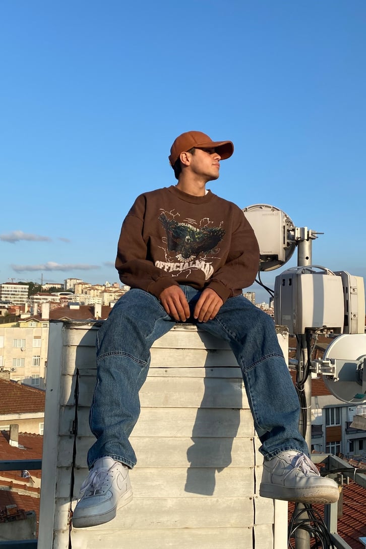 KARTAL BASKILI OVERISZE SWEATSHIRT