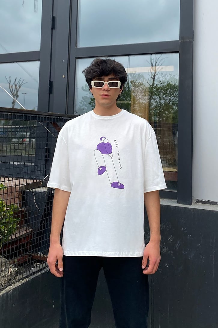 Keep Thinking Baskılı Beyaz Oversize Tshirt