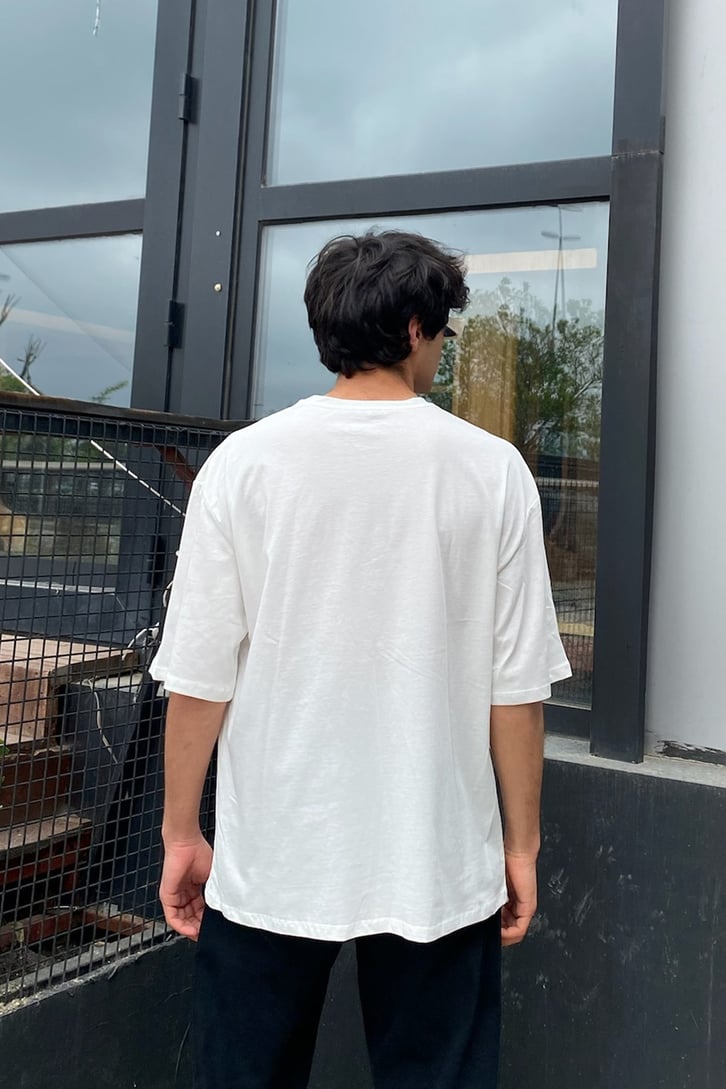 Keep Thinking Baskılı Beyaz Oversize Tshirt