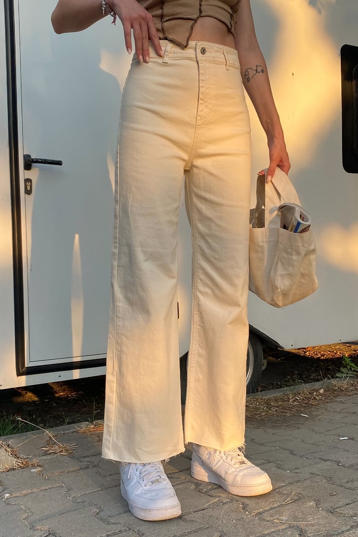 Kesik Detay Krem Baggy Jean