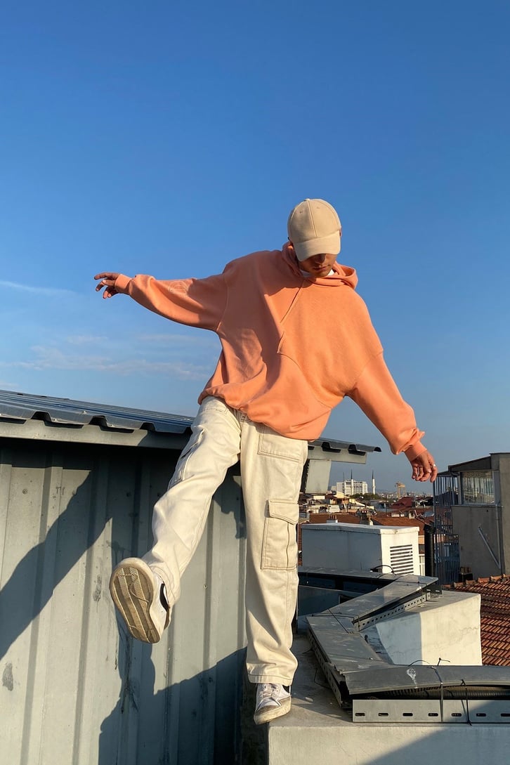 KIRKYAMA OVERSIZE BASIC HOODIE