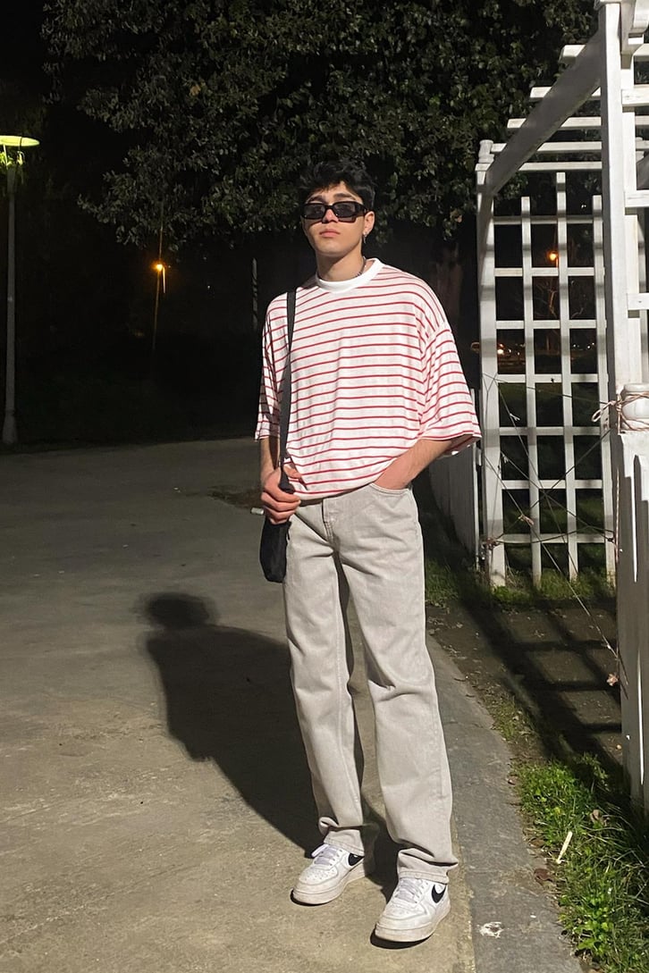 Kırmızı Çizgili Oversize Basic Tshirt
