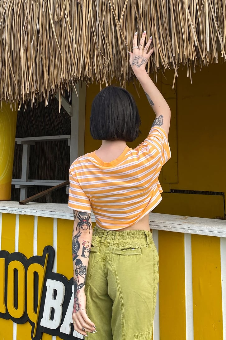 Kısa Kollu Çizgili Crop Tshirt
