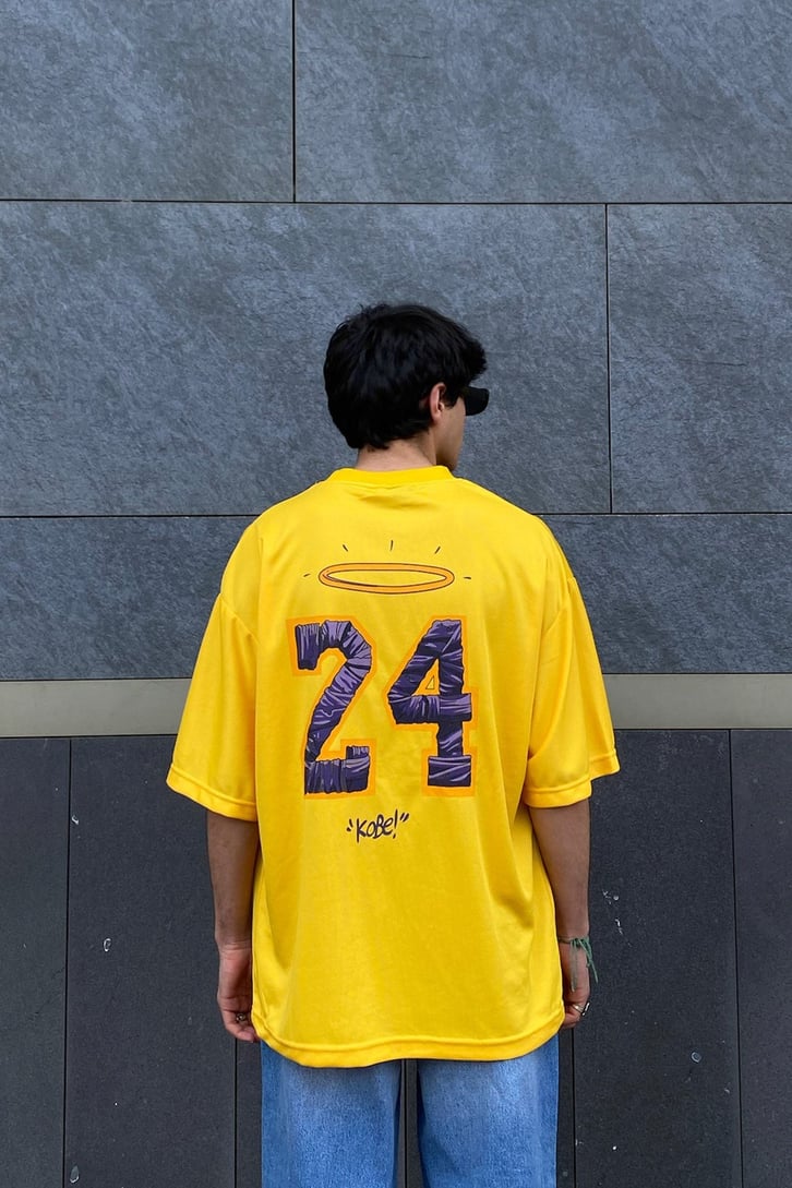 Kobe Baskılı Oversize Premium Sarı Forma