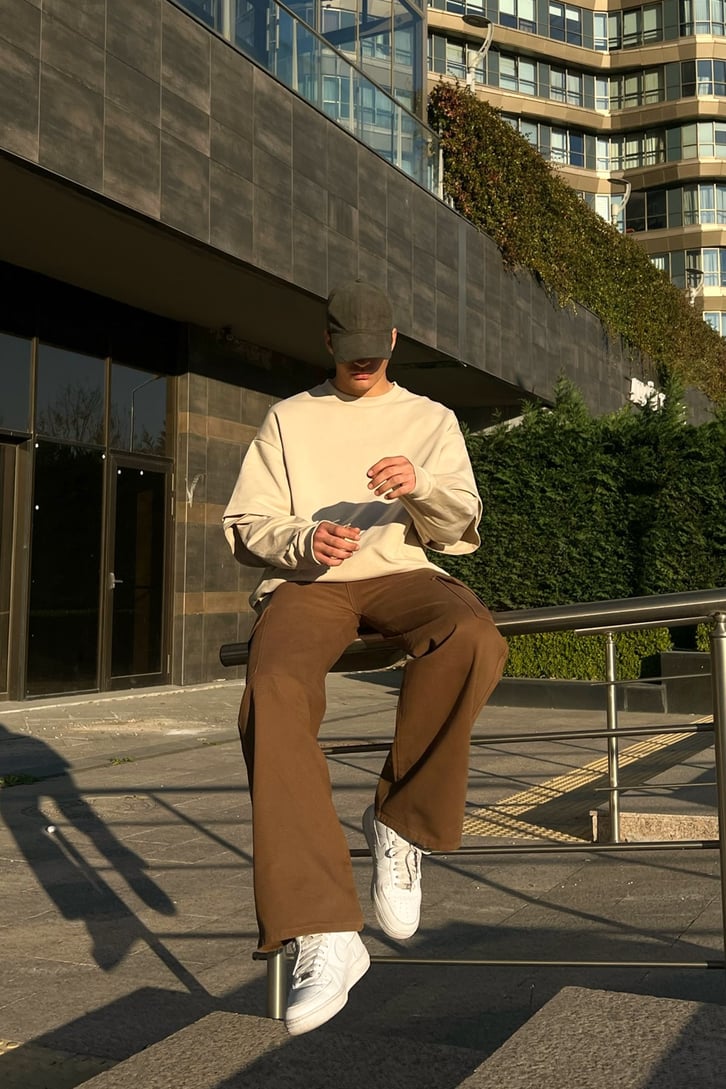 Kol Detaylì Bej Oversize Sweatshirt