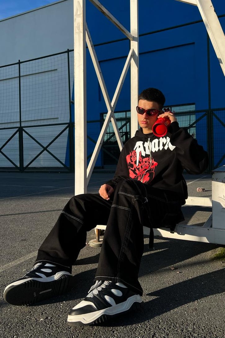 Kontrast Dikiş Cepli Siyah Baggy Jean