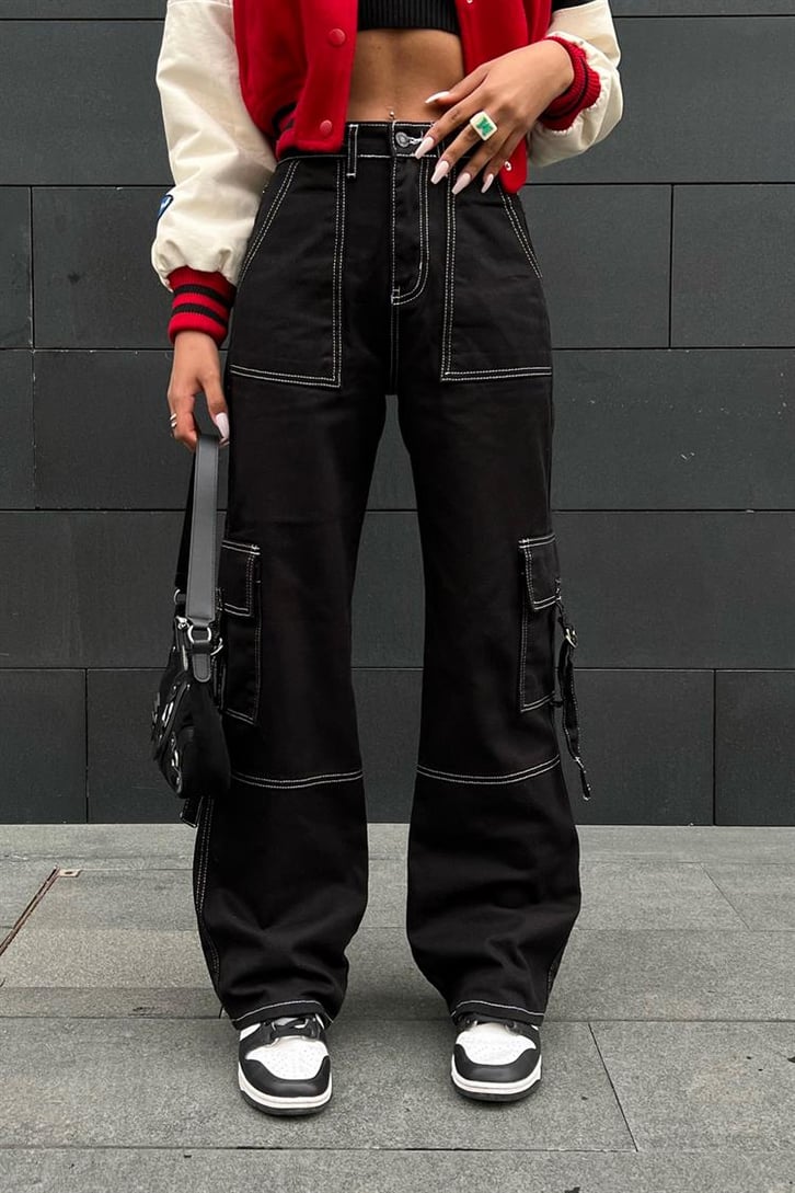 Kontrast Dikiş Cepli Siyah Baggy Jean