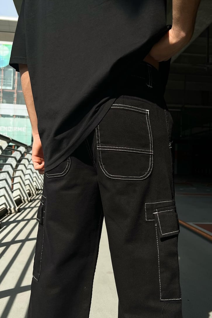 Kontrast Dikiş Kargo Cep Siyah Baggy Jean