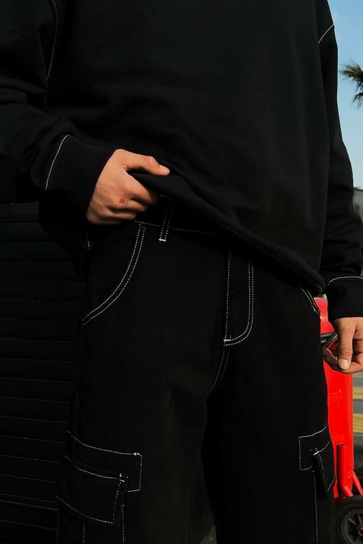 Kontrast Dikişli Cepli Siyah Baggy Jean