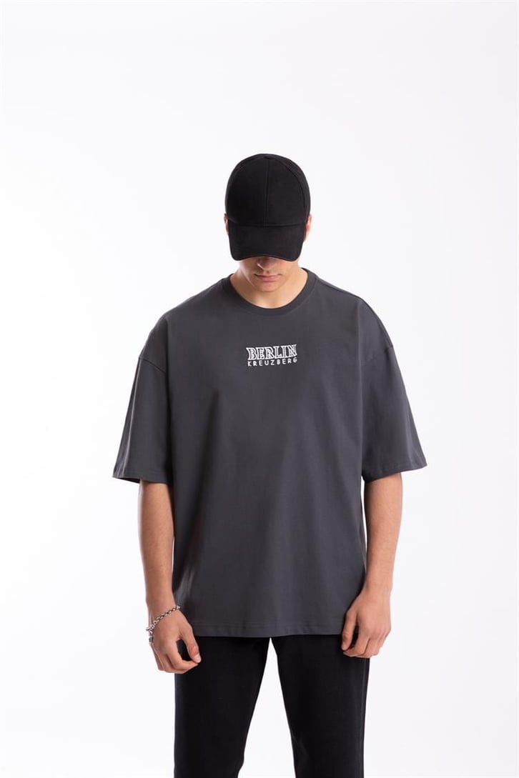 Kreuzberg Nakışlı Oversize Tshirt