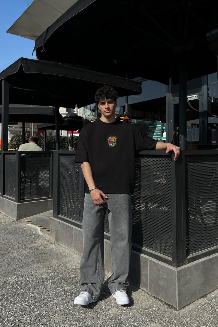 Kübizm Nakışlı Füme Oversize Tişört