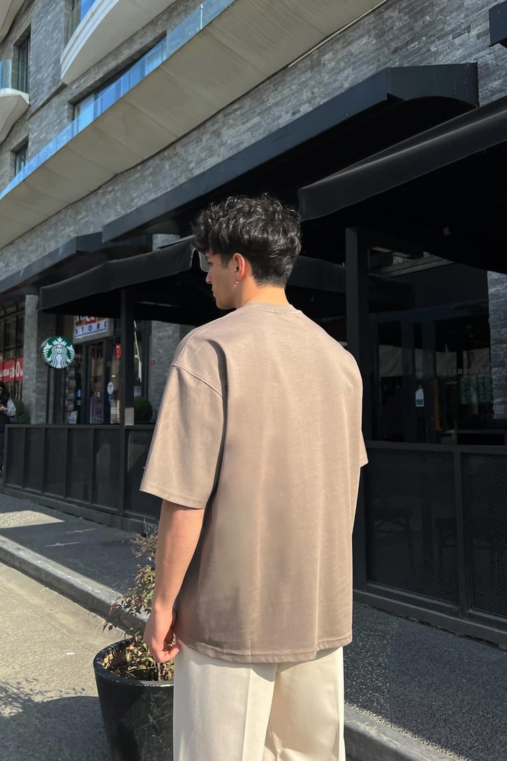 Kübizm Nakışlı Füme Oversize Tişört