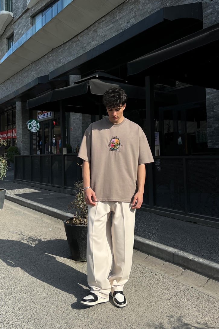 Kübizm Nakışlı Füme Oversize Tişört