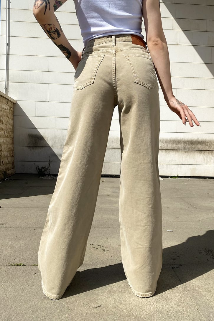 Kum Rengi Wide Leg Jean