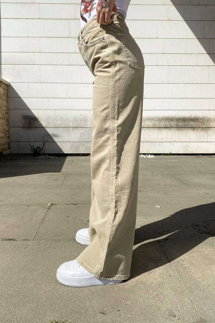 Kum Rengi Wide Leg Jean