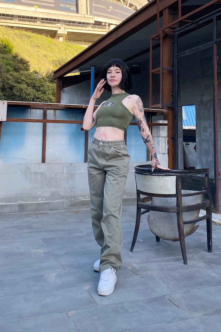 Label Baskılı Haki Crop