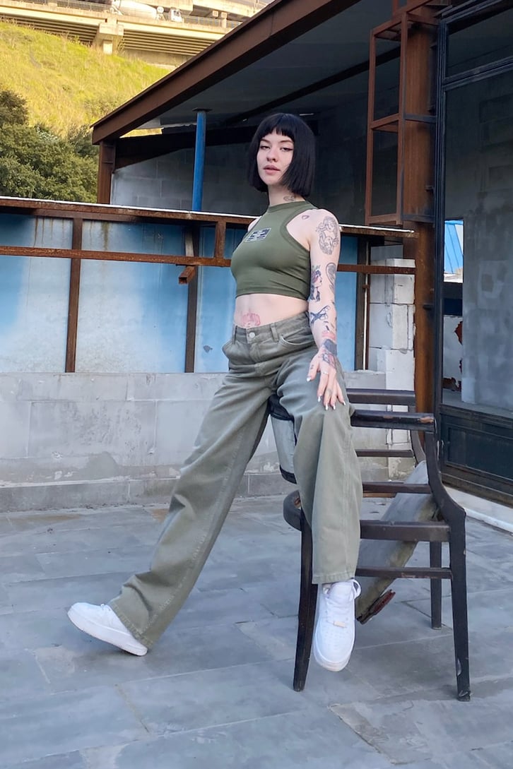 Label Baskılı Haki Crop