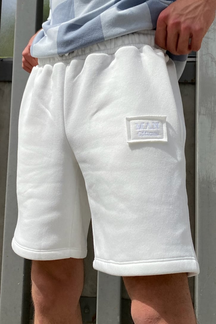 Label Detaylı Bermuda Şort