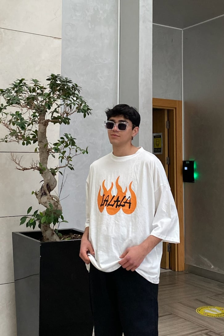 LALALA! Flame Printed Oversize Tshirt