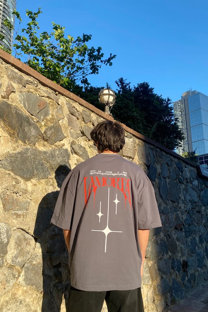 Lamorta Baskılı Gri Oversize Tshirt
