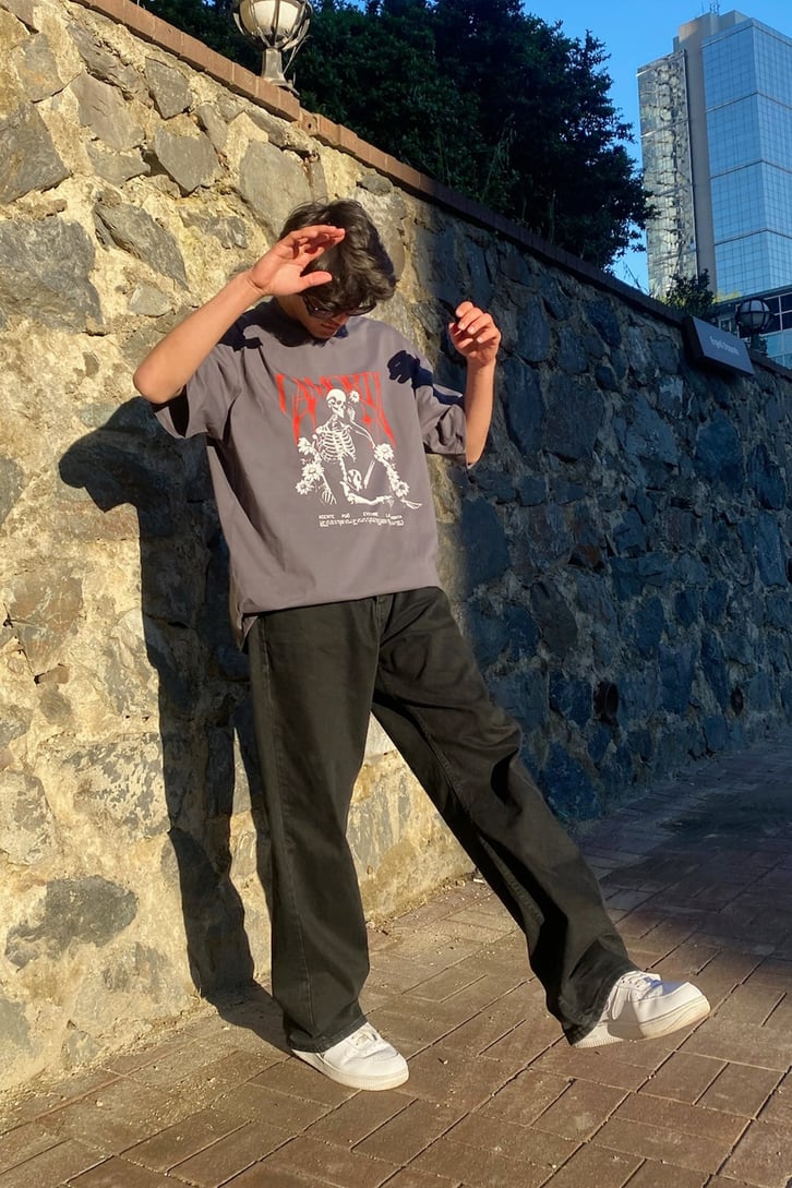 Lamorta Baskılı Gri Oversize Tshirt