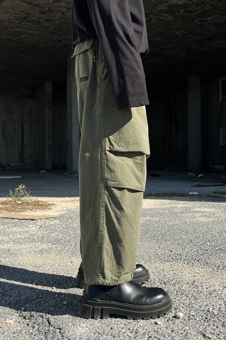 Lastikli Yeşil Paraşüt Kumaş Pantolon