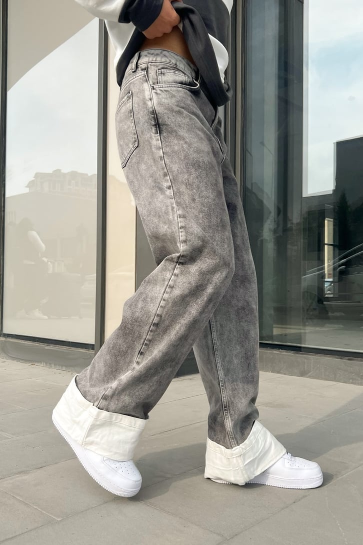 Leg Detail Gri Acid Wash Baggy Jean