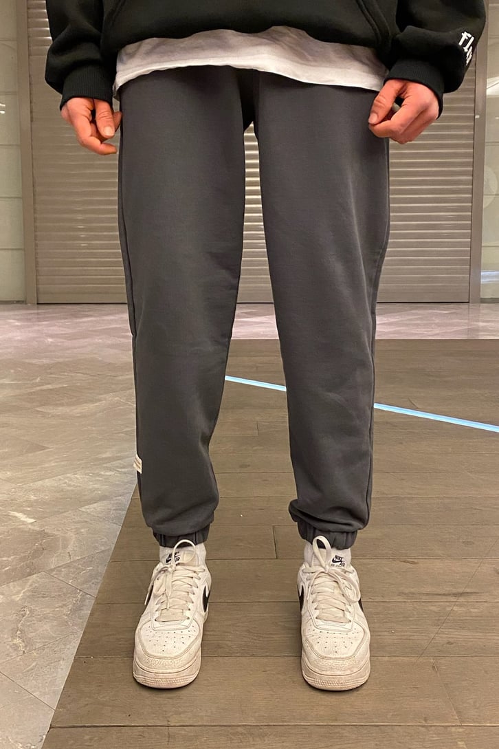 Less is Always Better Minimal Printed Gri Sweatpant