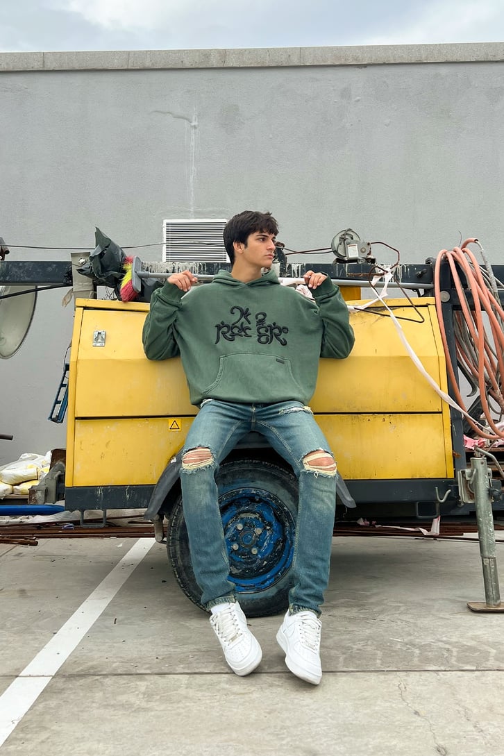 Letter Nakışlı Yıkamalı Yeşil Oversize Sweatshirt