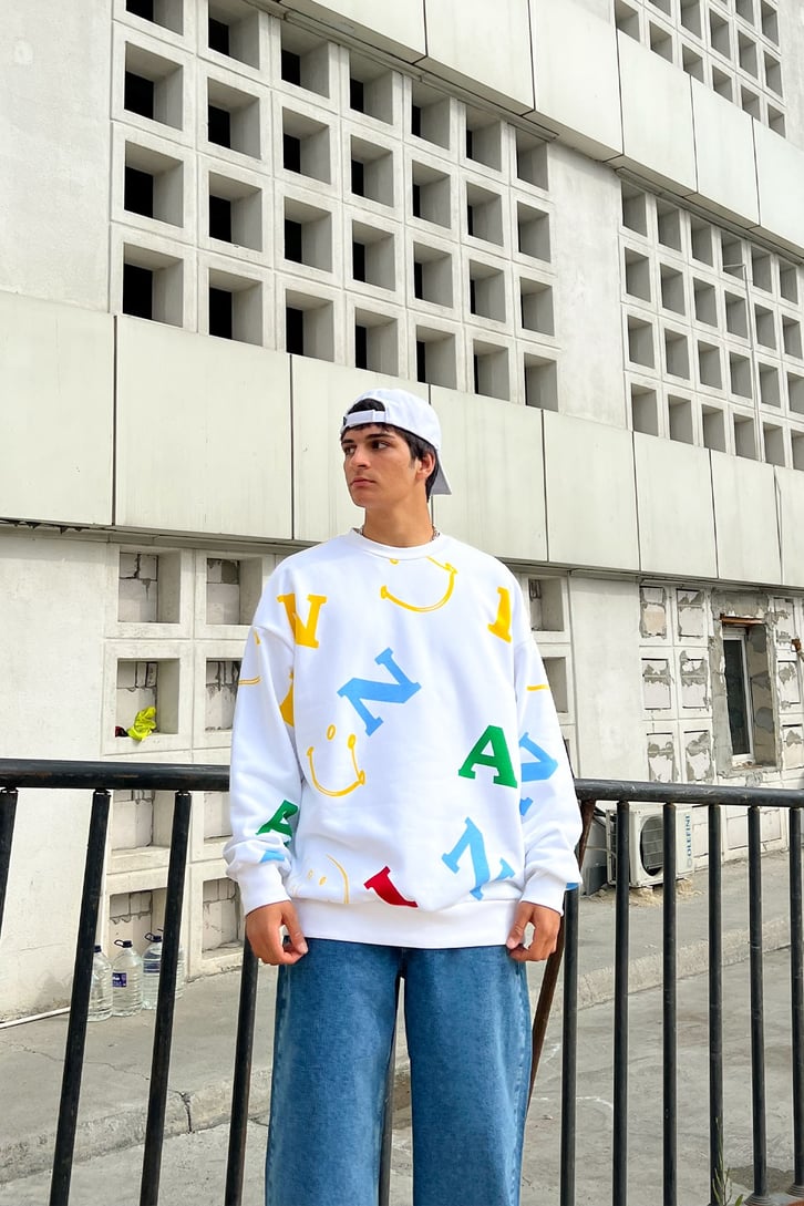 Letter Smile Baskılı Beyaz Oversize Sweatshirt