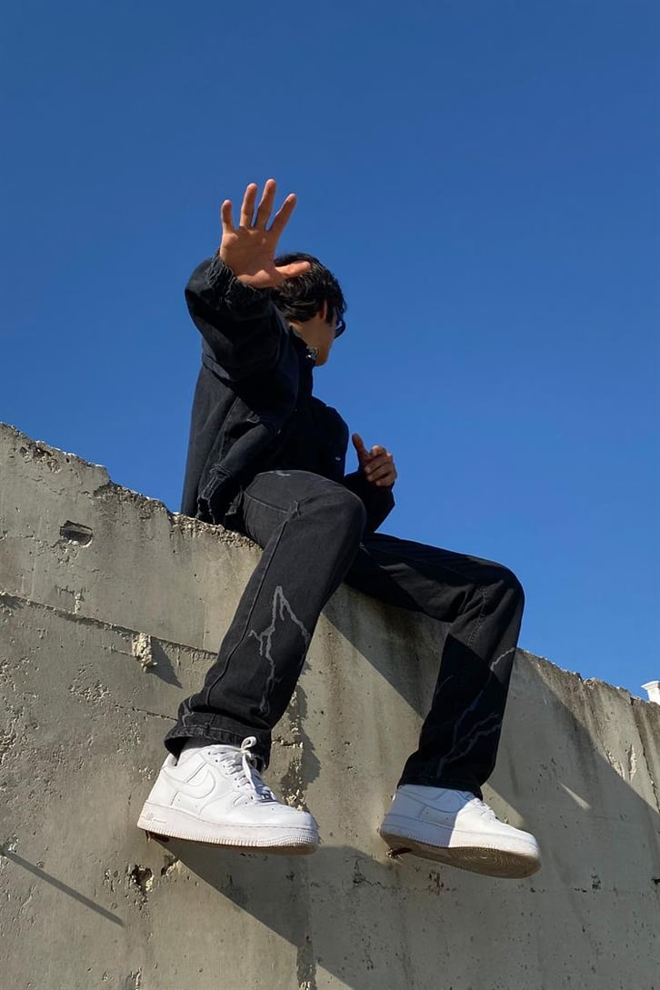Lightning Baskılı Siyah Regular Fit Jean