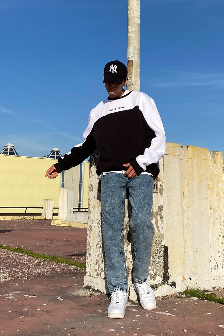 LIMITED EDITION COLOR BLOCK OVERSIZE SWEATSHIRT