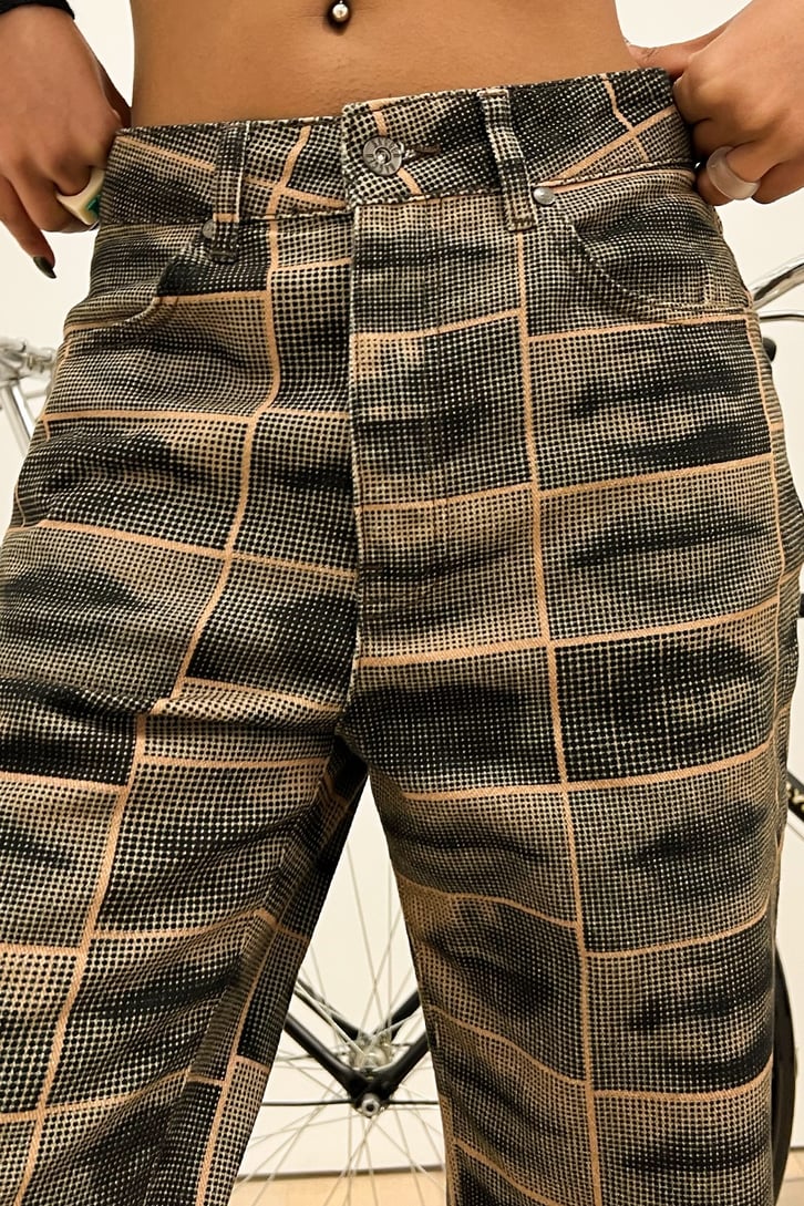 Lip Pattern Baggy Jean