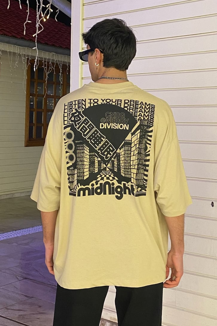 Listen To Your Dreams Oversize Premium Tee