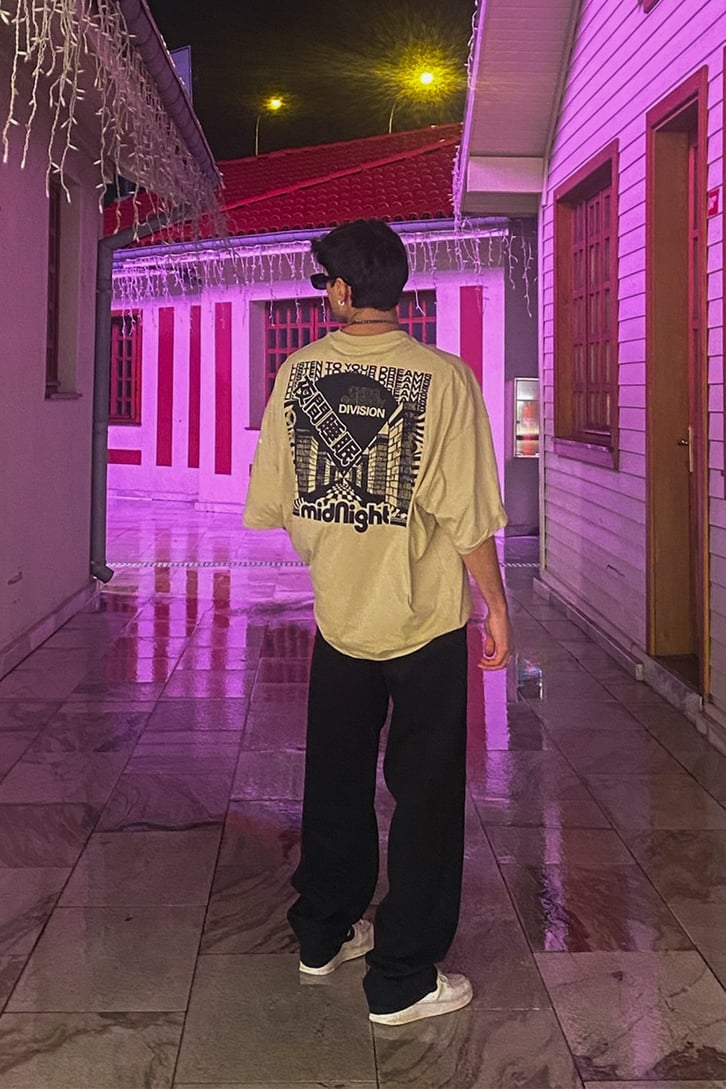 Listen To Your Dreams Oversize Premium Tee