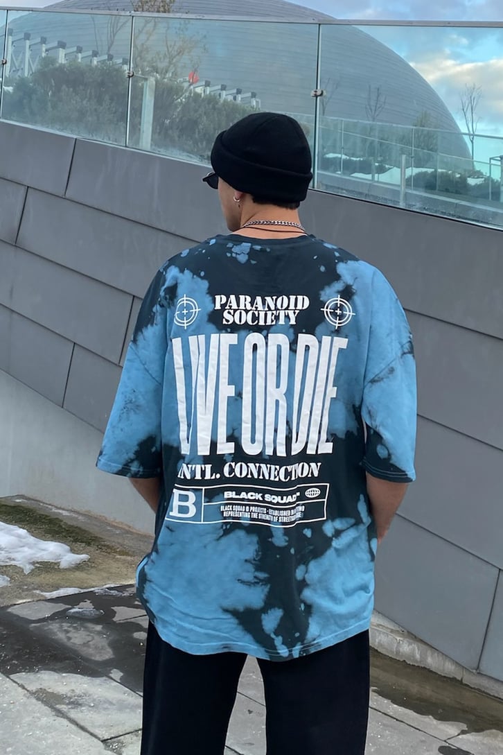 Live or Die Oversize Printed Tee