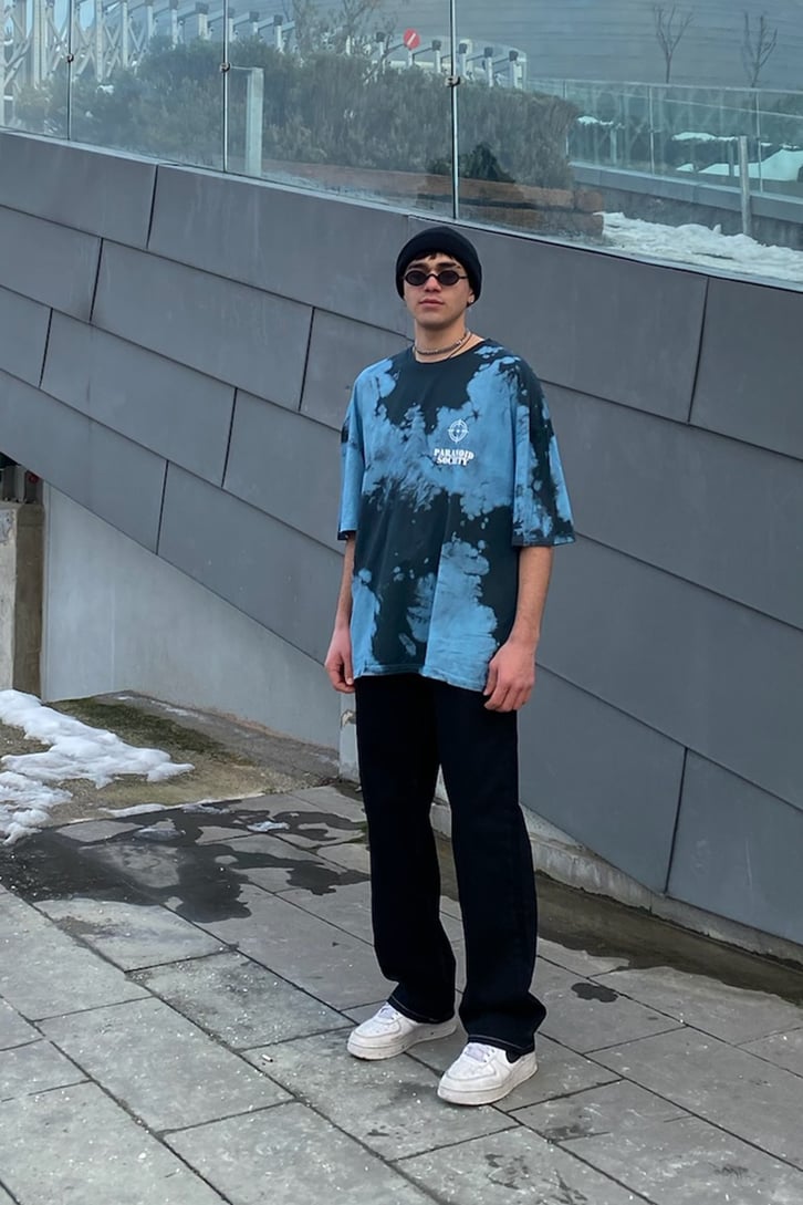 Live or Die Oversize Printed Tee