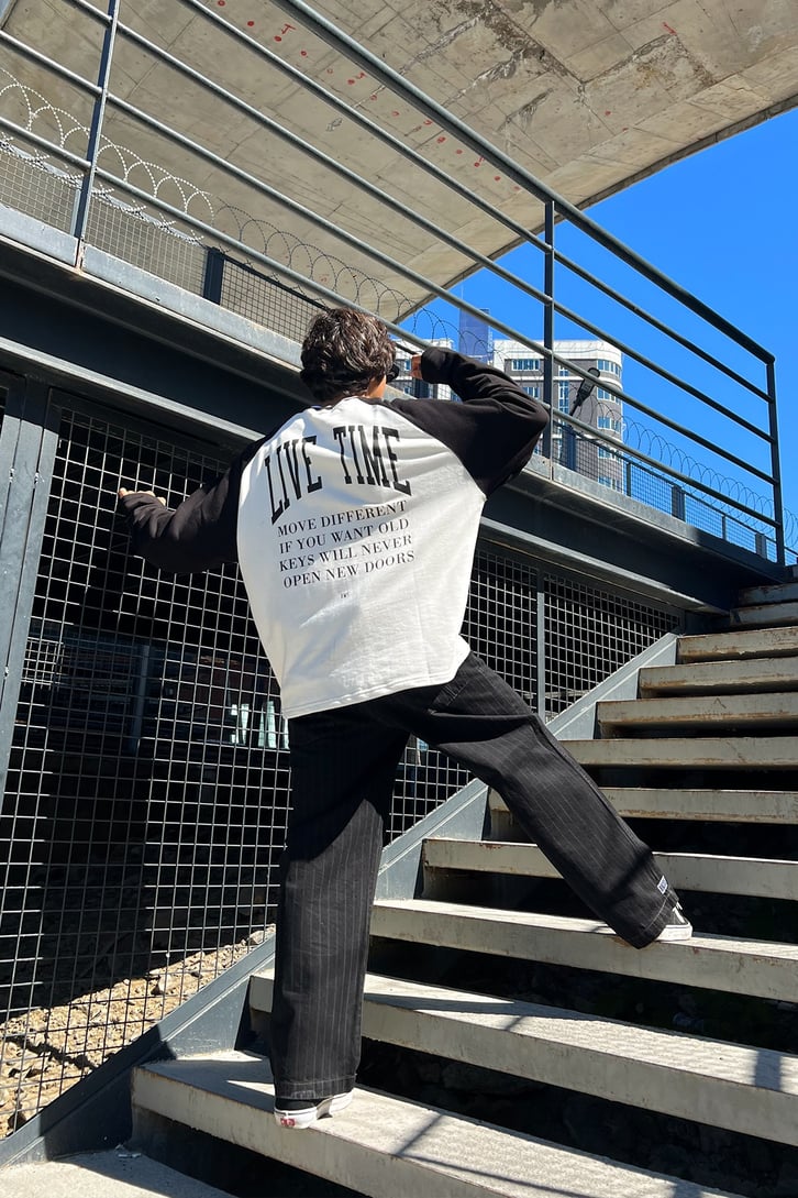 Live Time Baskılı Saks Mavisi Oversize Sweatshirt