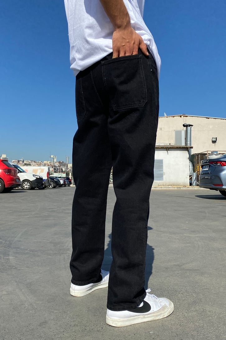 LOOSE FIT BAGGY JEAN