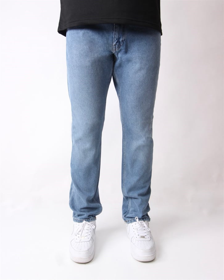 LOSSE FIT JEAN