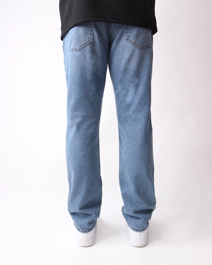 LOSSE FIT JEAN