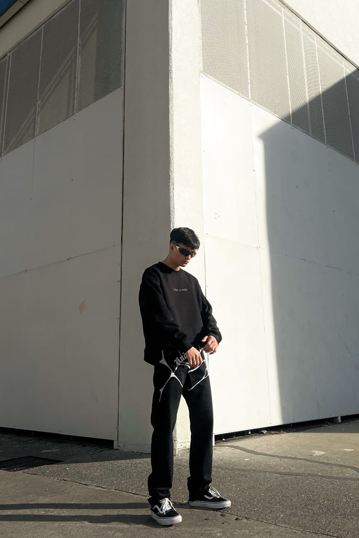 Lost Minds Siyah Oversize Sweatshirt