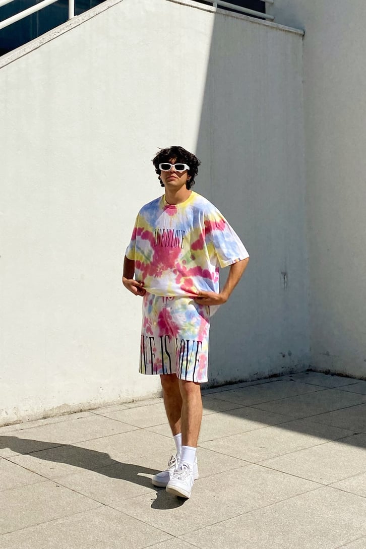 Love is Love Batik Desen Coloful Oversize Tshirt
